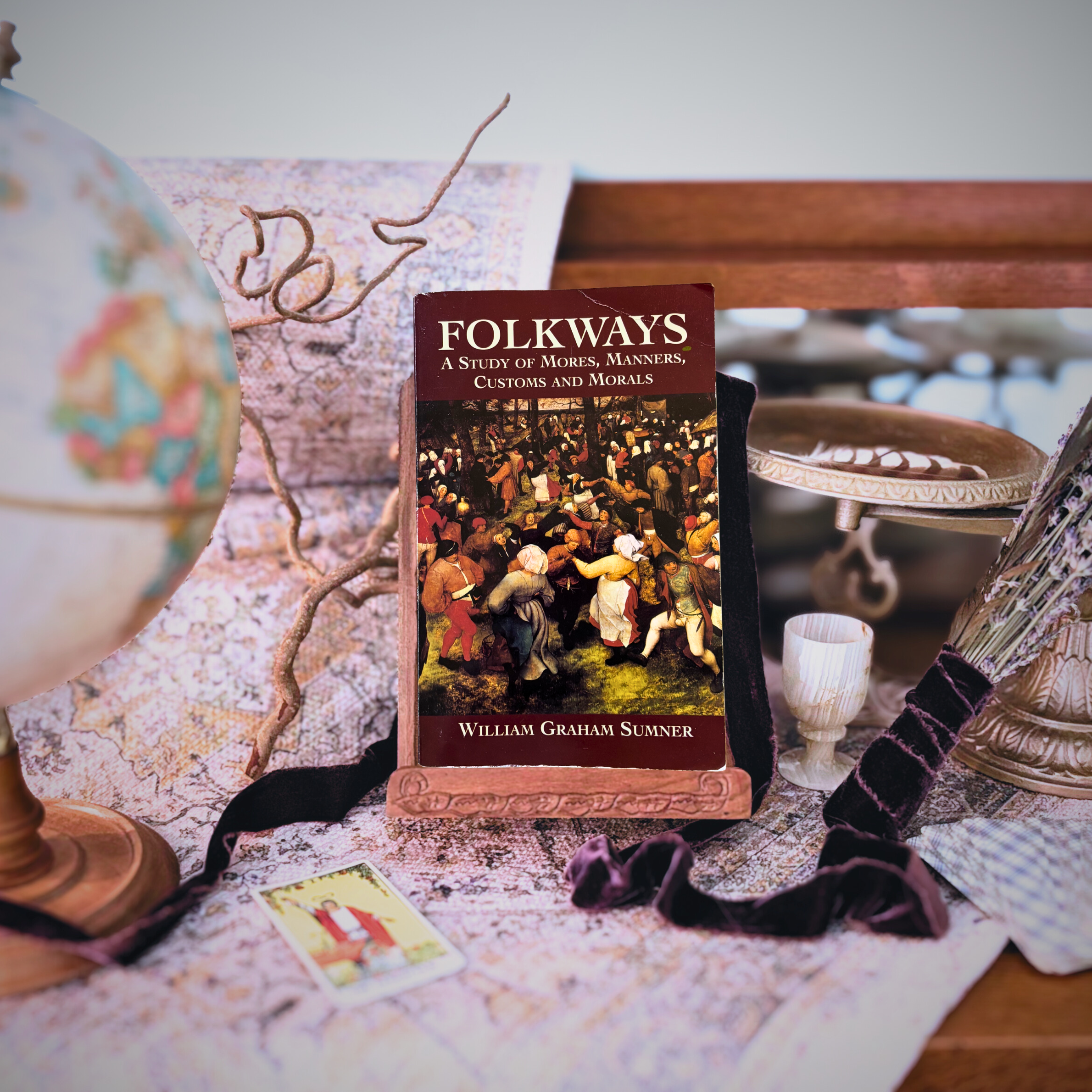 Folkways: A Study or Mores, Manners, Customs & Morals | William Graham Sumner | 2002 | Pre-Owned