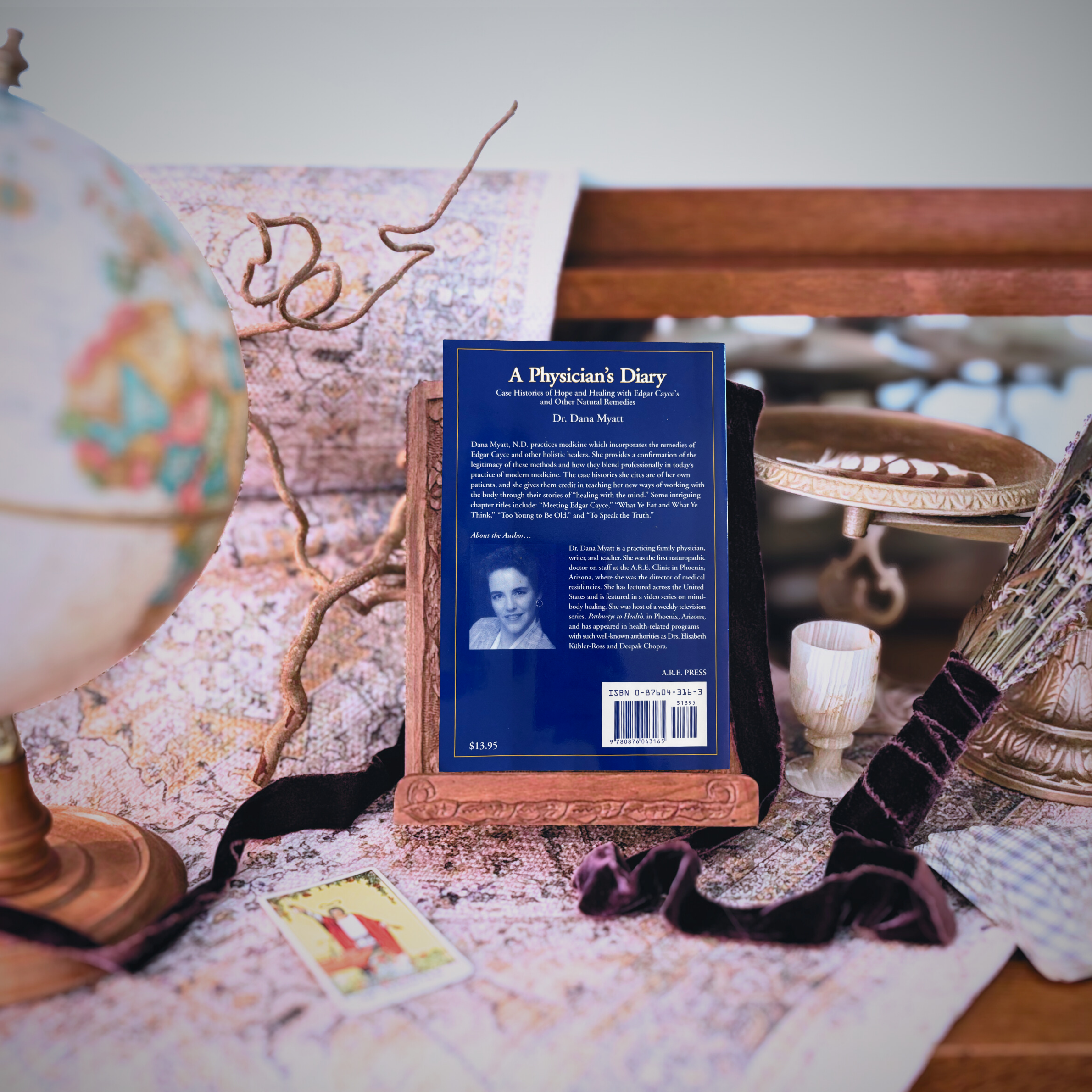 A Physician's Diary: Case Histories of Hope and Healing with Edgar Cayce's and Other Natural Remedies | Dr. Dana Myatt | 1994 | Pre-Owned